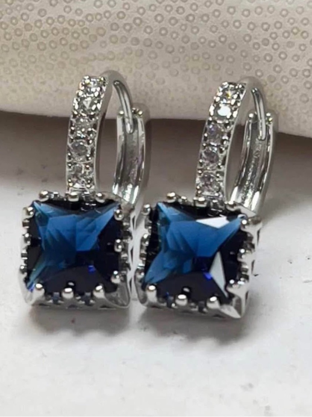925 Sterling Silver. Blue Crystal Drop Earrings - Classic Elegance